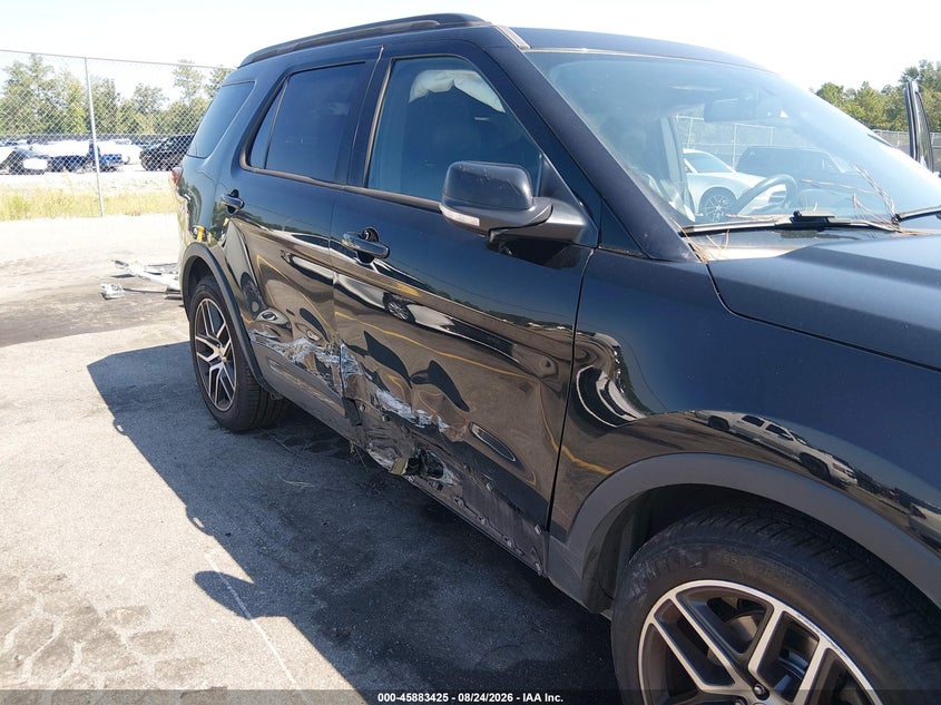 2017 FORD EXPLORER auction photo 6