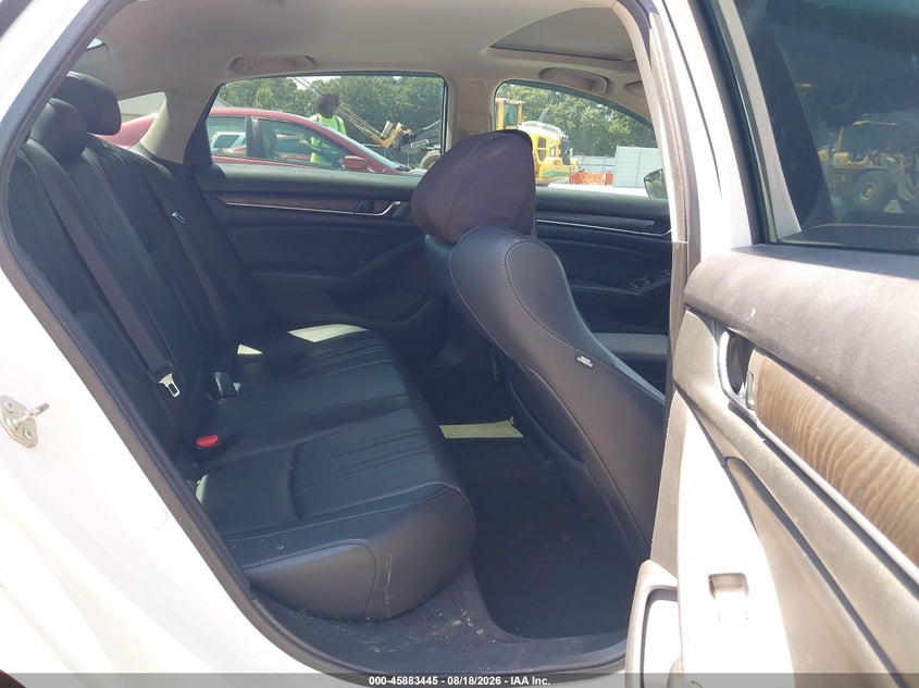 2018 HONDA ACCORD auction photo 8