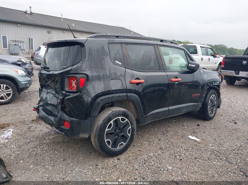 2015 JEEP RENEGADE auction photo 4