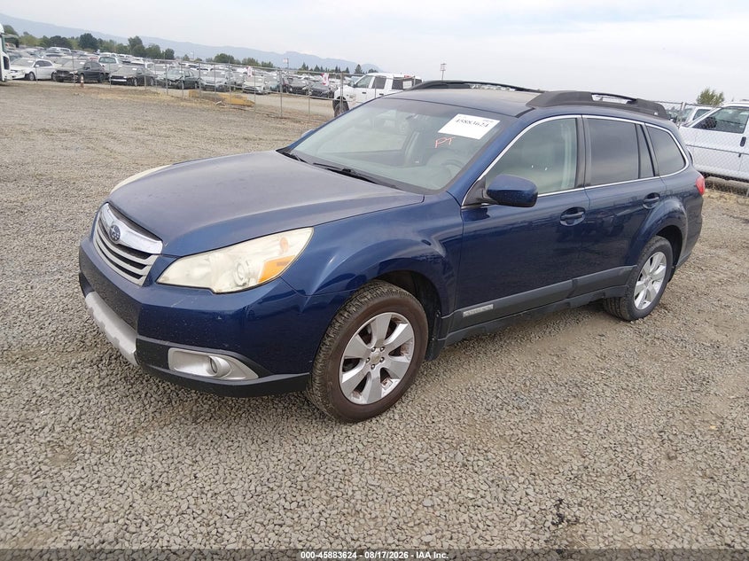2011 Subaru Outback, Normal Wear & Tear, IAAI, VIN 4S4BRCKC7B3383536 — photo 2