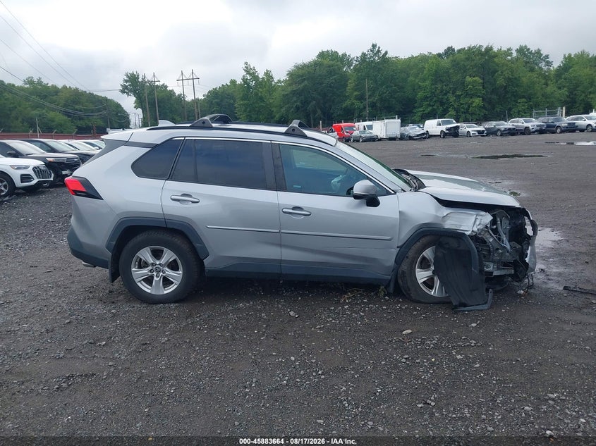 TOYOTA RAV4 - zdjęcie 13