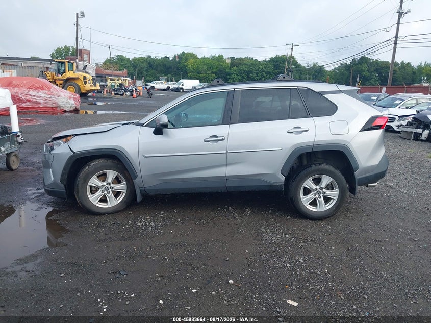 TOYOTA RAV4 - zdjęcie 14