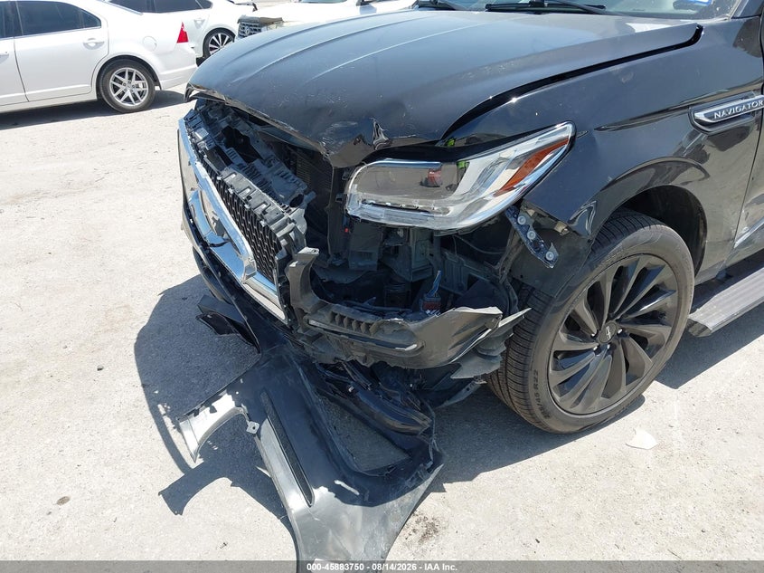 2021 LINCOLN NAVIGATOR auction photo 6