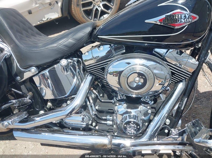 2009 HARLEY-DAVIDSON FLSTC auction photo 8