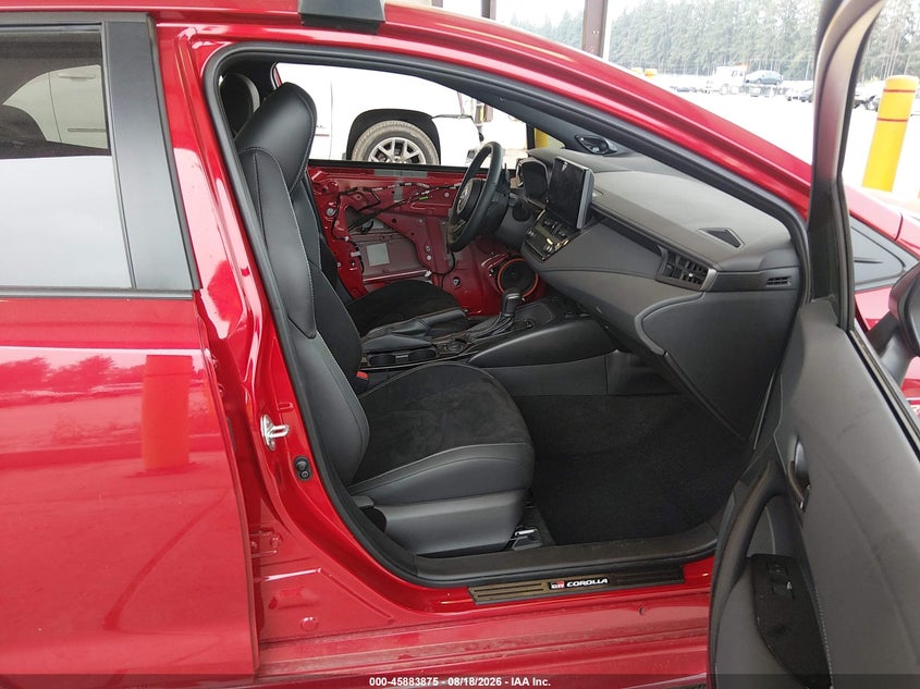 2025 TOYOTA GR COROLLA auction photo 5