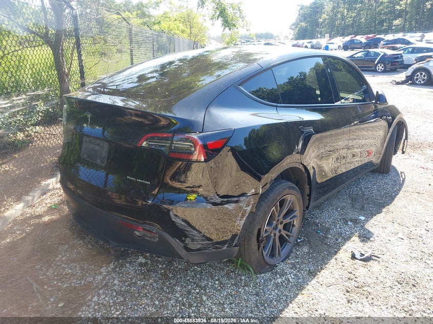 TESLA MODEL Y 2024 VIN 7SAYGDEE5RA323128
