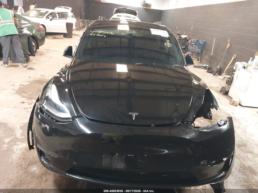 TESLA MODEL Y - zdjęcie 13