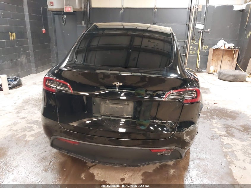 TESLA MODEL Y - zdjęcie 17