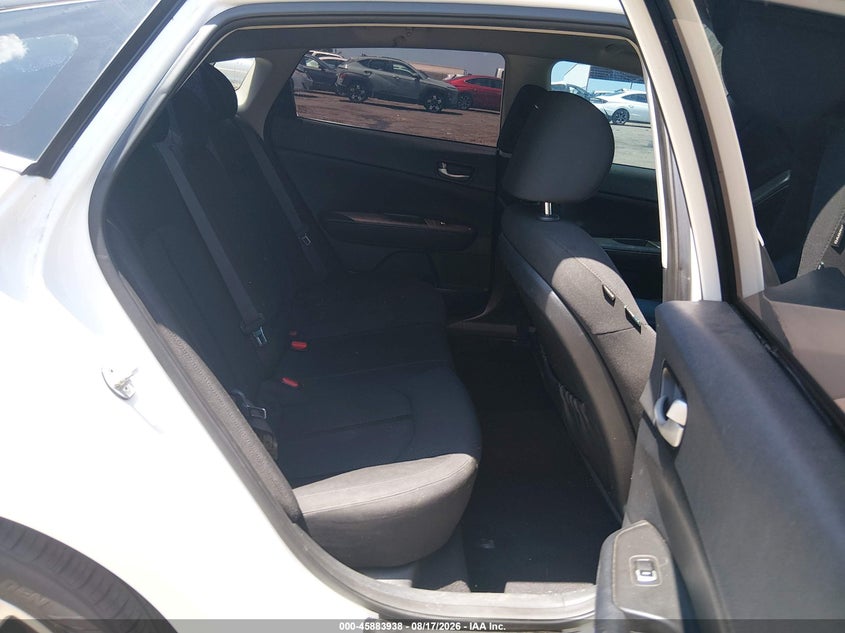 2017 KIA OPTIMA auction photo 8