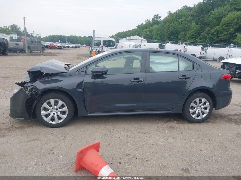 TOYOTA COROLLA - zdjęcie 14