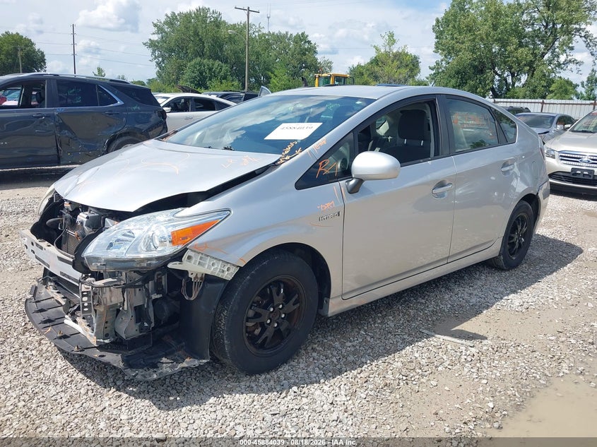 2013 TOYOTA PRIUS auction photo 2