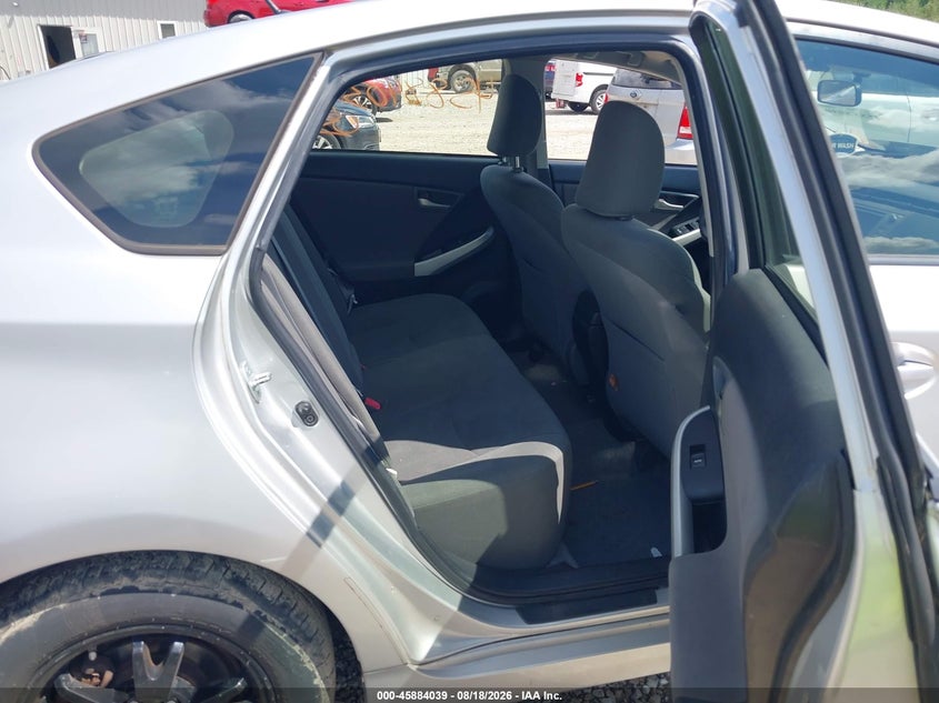 2013 TOYOTA PRIUS auction photo 8