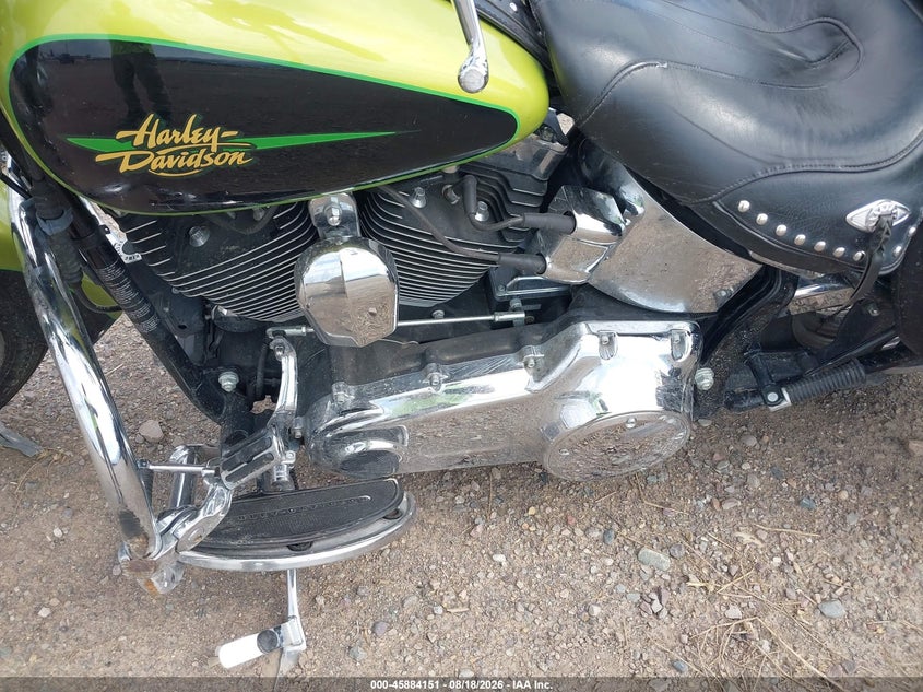 HARLEY-DAVIDSON FLSTC 2011