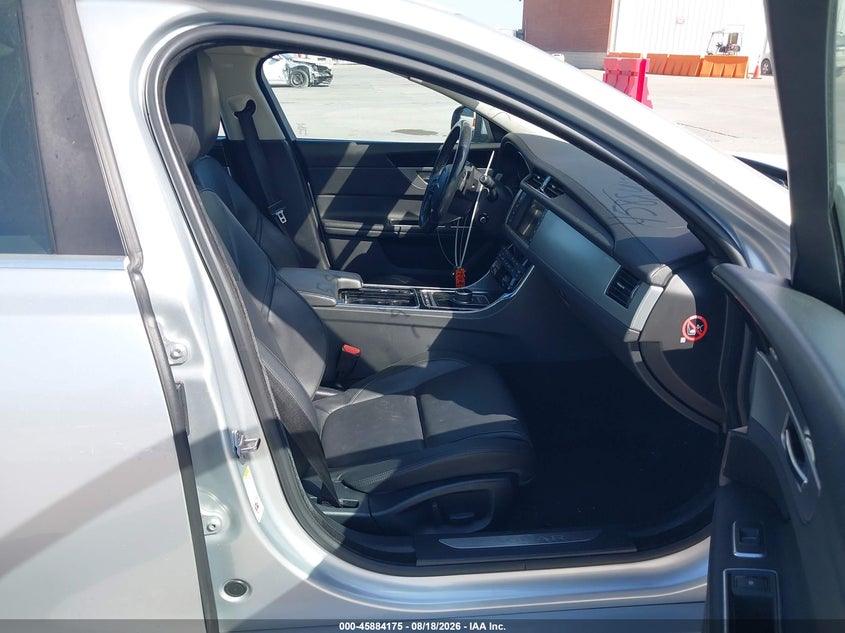JAGUAR XF 2017 VIN SAJBD4BV2HCY34778