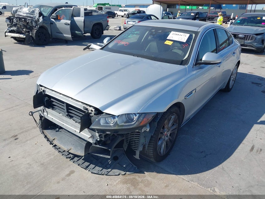 JAGUAR XF - zdjęcie 2