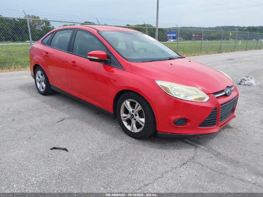 Vin: 1fadp3f23el273159, lot: 46383286, ford focus se 2014 img_1