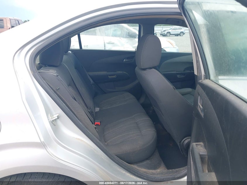 2017 CHEVROLET SONIC auction photo 8