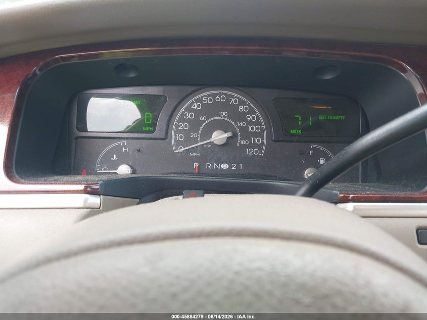 2004 LINCOLN TOWN CAR auction photo 7