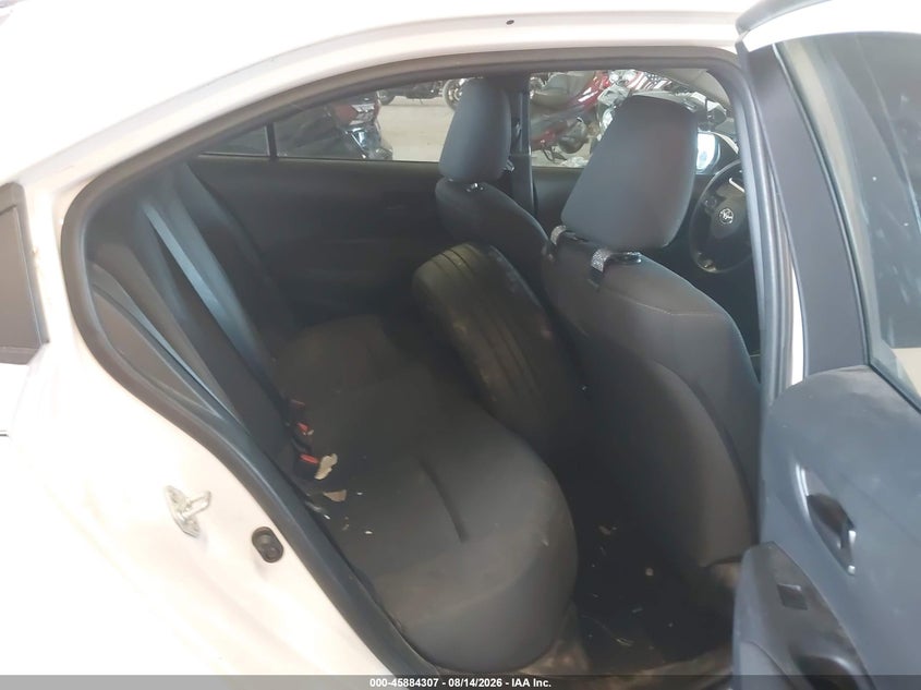 TOYOTA COROLLA - zdjęcie 8