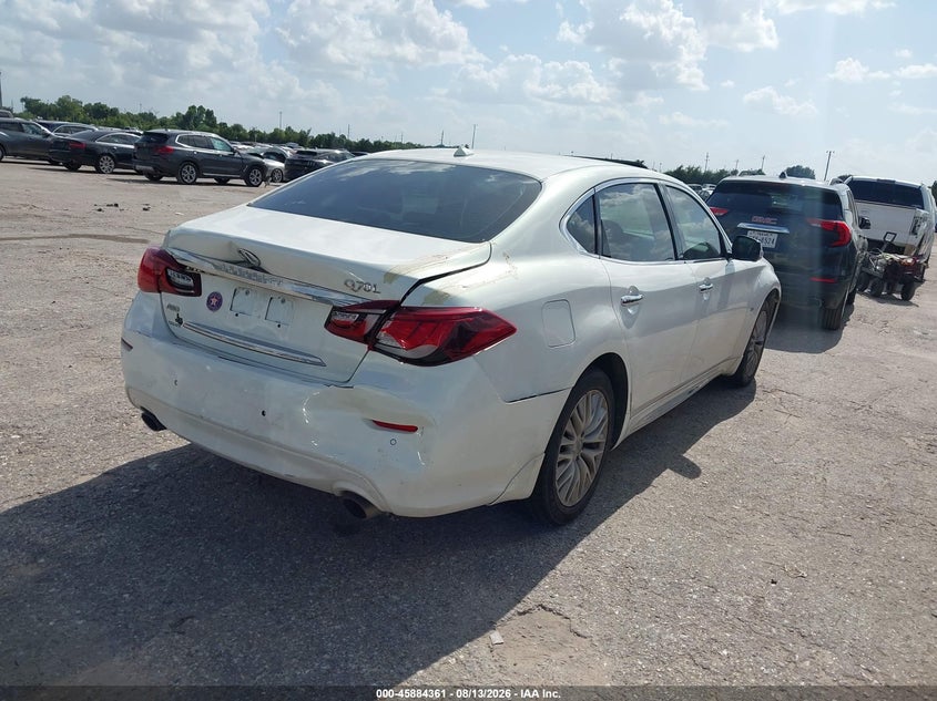 2015 INFINITI Q70L auction photo 4