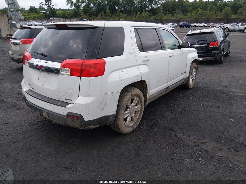 2013 GMC TERRAIN auction photo 4