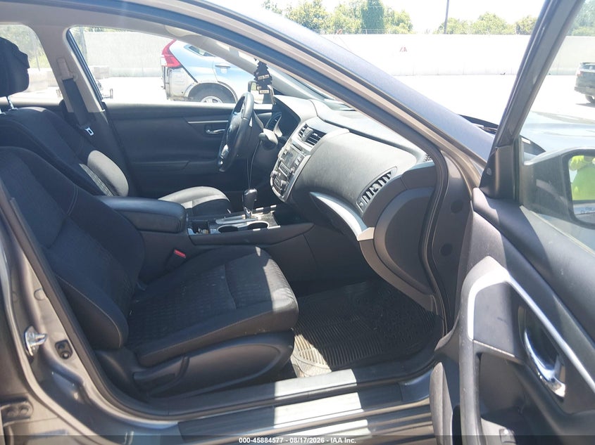 2018 NISSAN ALTIMA auction photo 5