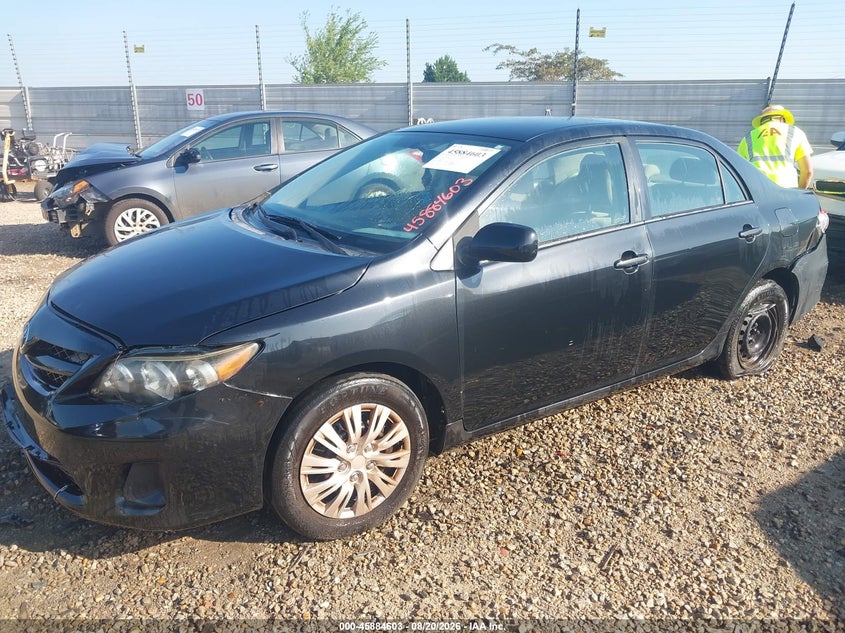 2013 Toyota Corolla, Left Side, IAAI, VIN 5YFBU4EE5DP078391 — photo 2
