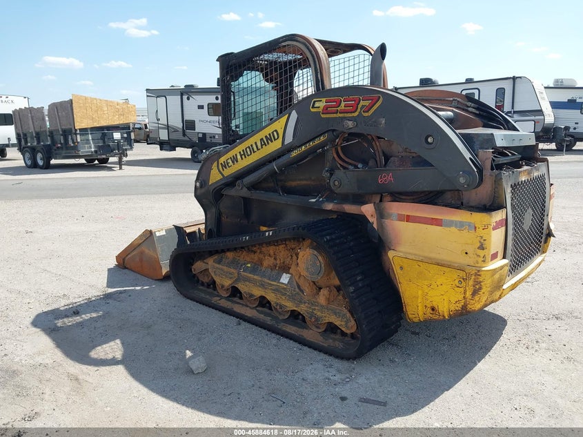 2018 NEW HOLLAND C237 LOADER auction photo 3
