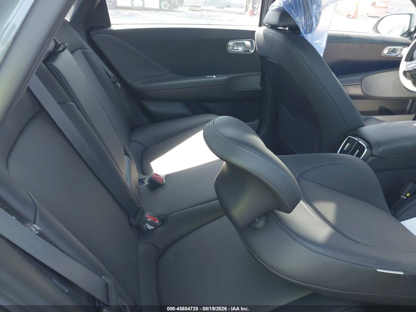 HYUNDAI IONIQ 6 2023 VIN KMHM34AA0PA048394