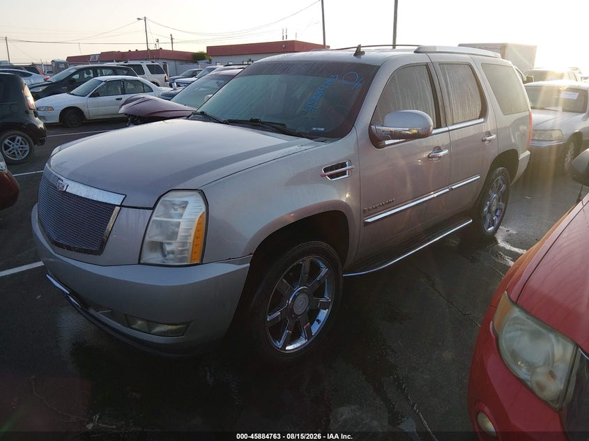 2009 Cadillac Escalade, Звичайний знос, IAAI, VIN 1GYFK232X9R123272 — фото 2