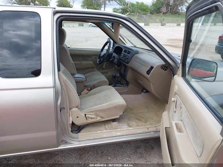 2000 NISSAN FRONTIER auction photo 5