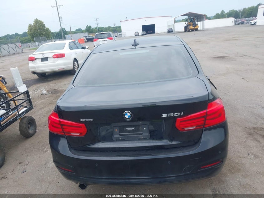 BMW 320I - zdjęcie 17