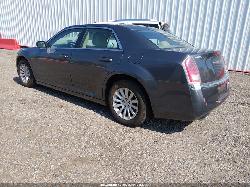 2013 CHRYSLER 300 auction photo 3