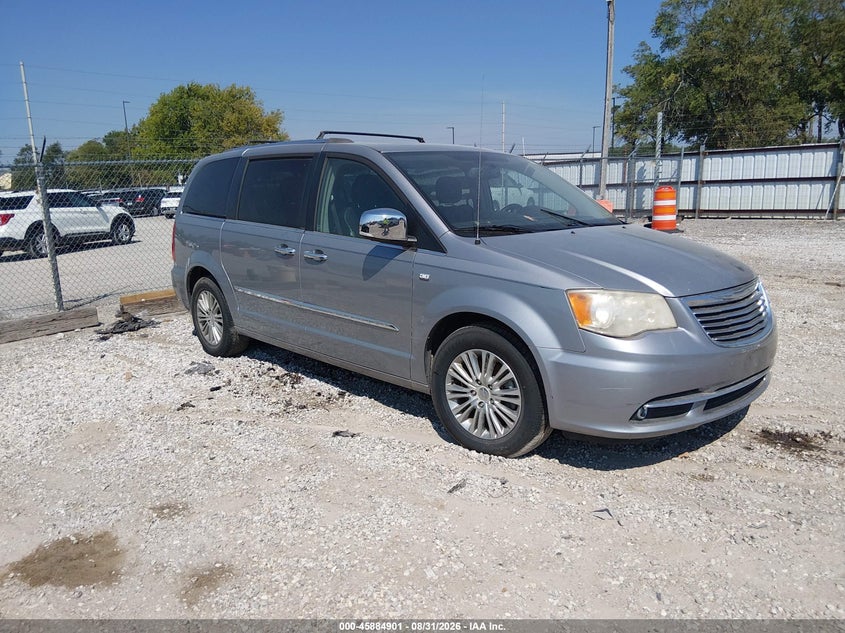 2014 CHRYSLER TOWN & COUNTRY auction photo 1