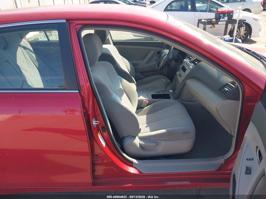 2010 TOYOTA CAMRY HYBRID auction photo 5