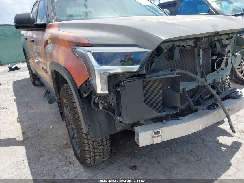 TOYOTA TUNDRA - zdjęcie 20