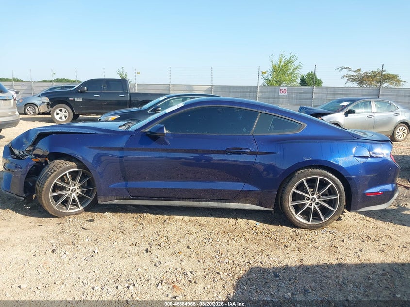FORD MUSTANG - zdjęcie 14