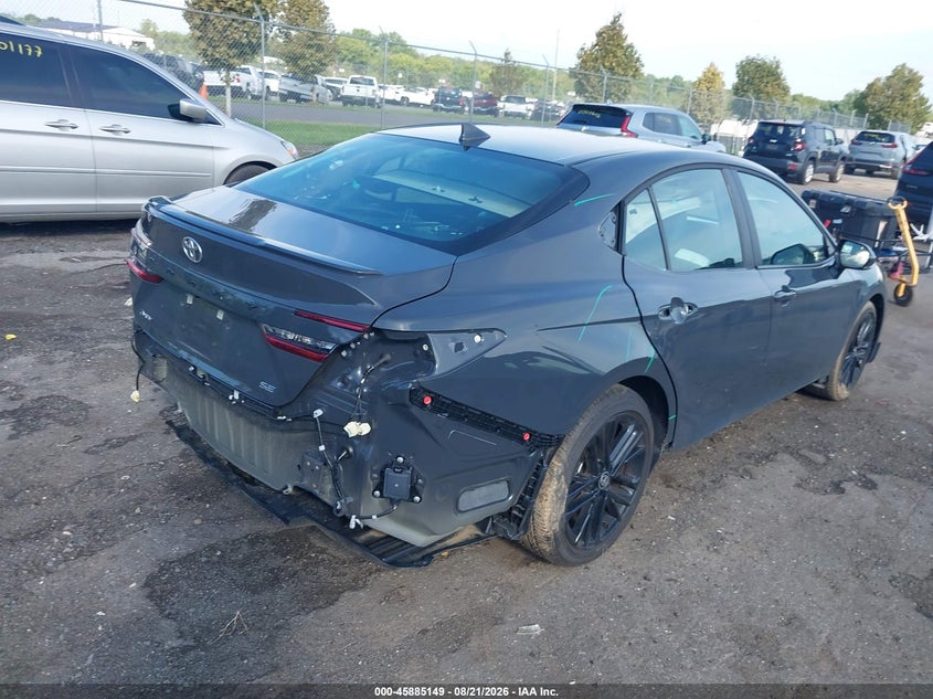 TOYOTA CAMRY - zdjęcie 4