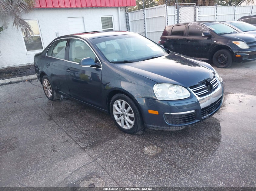 2010 VOLKSWAGEN JETTA auction photo 1