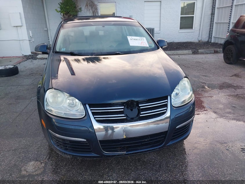 2010 VOLKSWAGEN JETTA auction photo 6