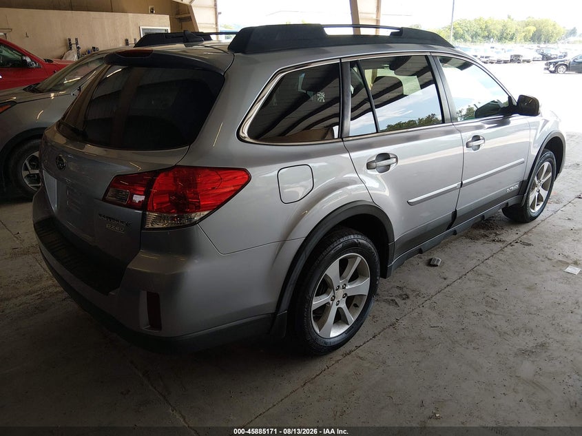 2014 SUBARU OUTBACK auction photo 4