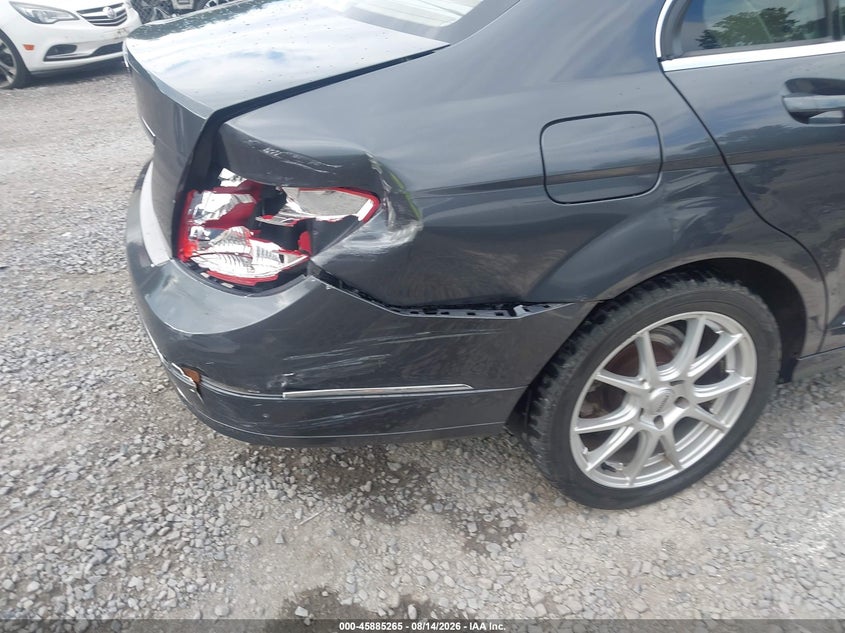 2011 MERCEDES-BENZ C 300 auction photo 6