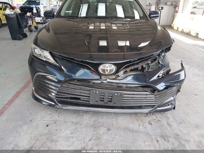 TOYOTA CAMRY - zdjęcie 13