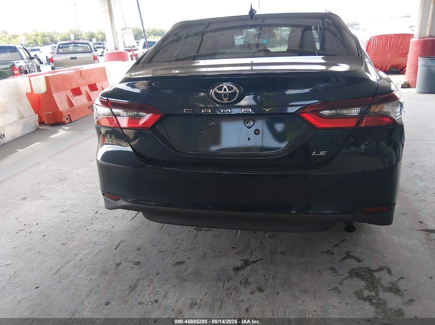 TOYOTA CAMRY - zdjęcie 17