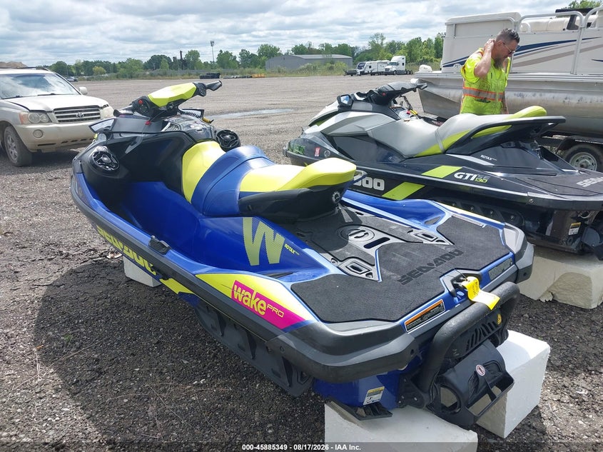 2020 SEA DOO GTI auction photo 3