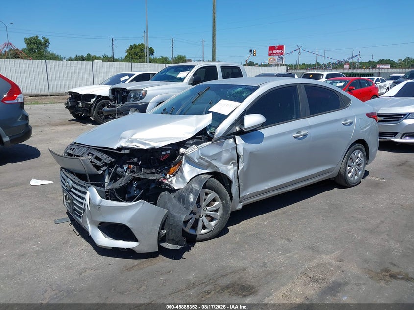 2018 Hyundai Accent, Left Front, IAAI, VIN 3KPC24A33JE009906 — photo 2