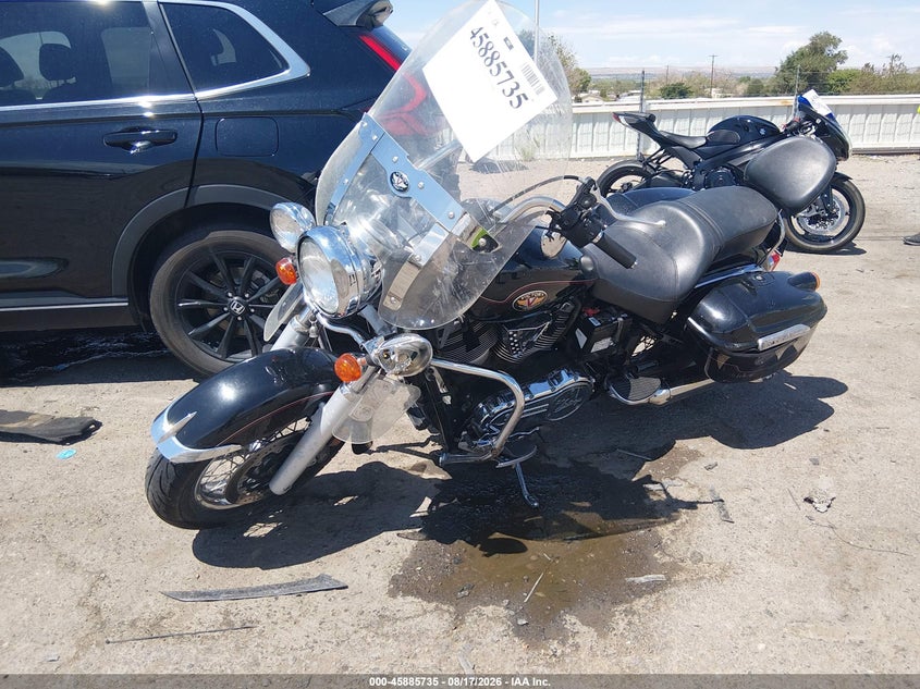 2002 VICTORY MOTORCYCLES DELUXE TOURING auction photo 2