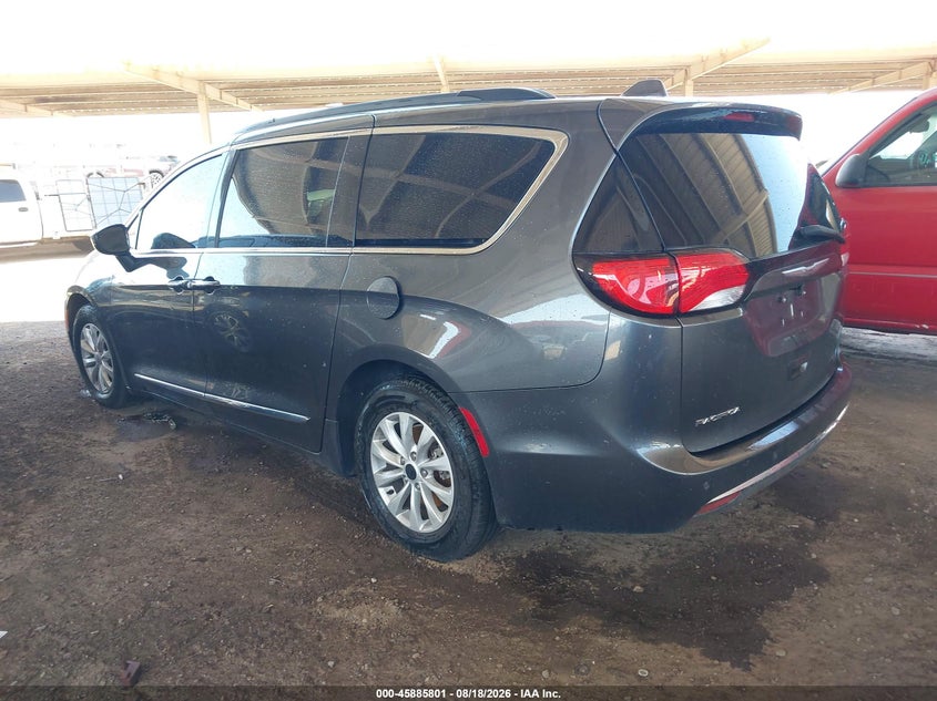 2017 CHRYSLER PACIFICA auction photo 3