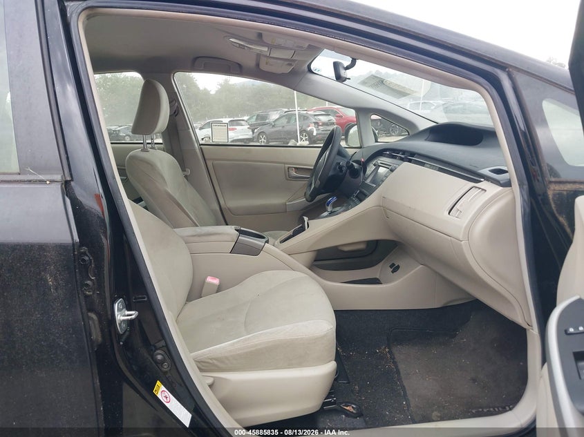 2012 TOYOTA PRIUS auction photo 5