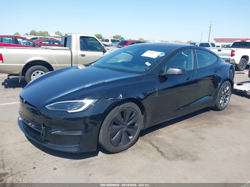 2022 Tesla Model S, Left & Right Side, IAAI, VIN 5YJSA1E53NF490085 — photo 2